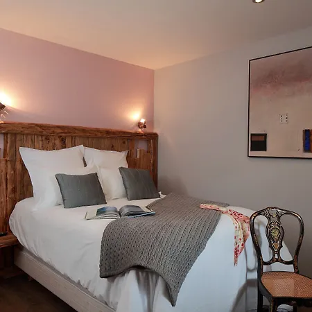 Le Manoir Des Montagnes מלון 4*